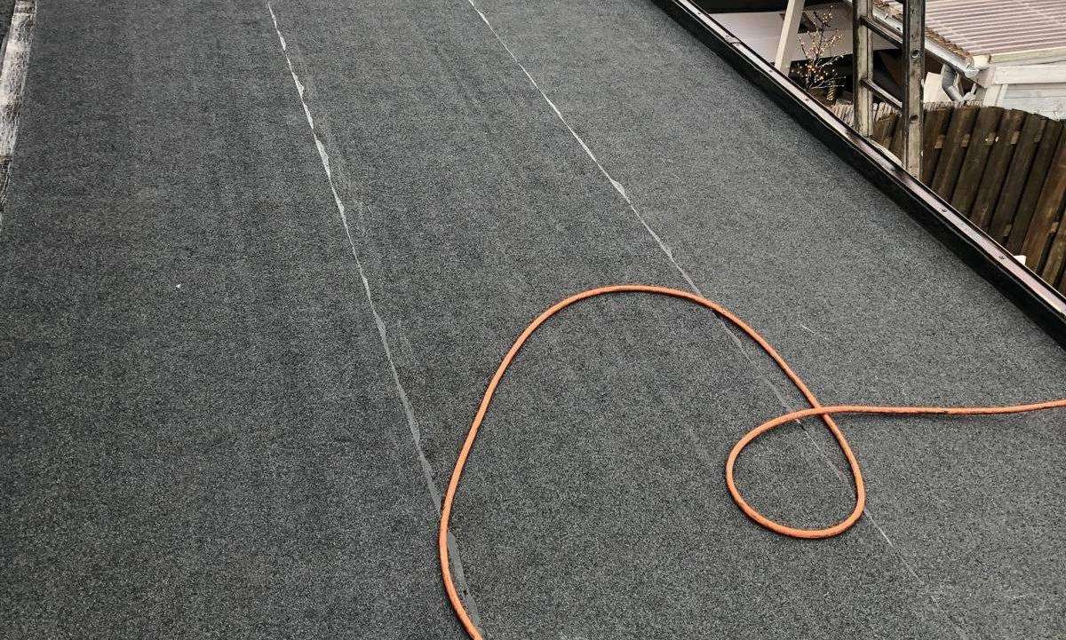 Nieuw bitumen dak aangelegd in Rotterdam Nieuw bitumen dak aangelegd in Rotterdam